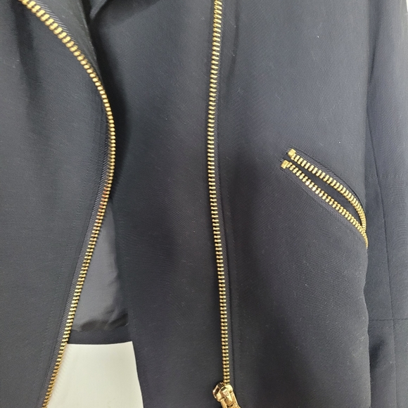 Calvin Klein jacket and skirt suit - Picture 5 of 9